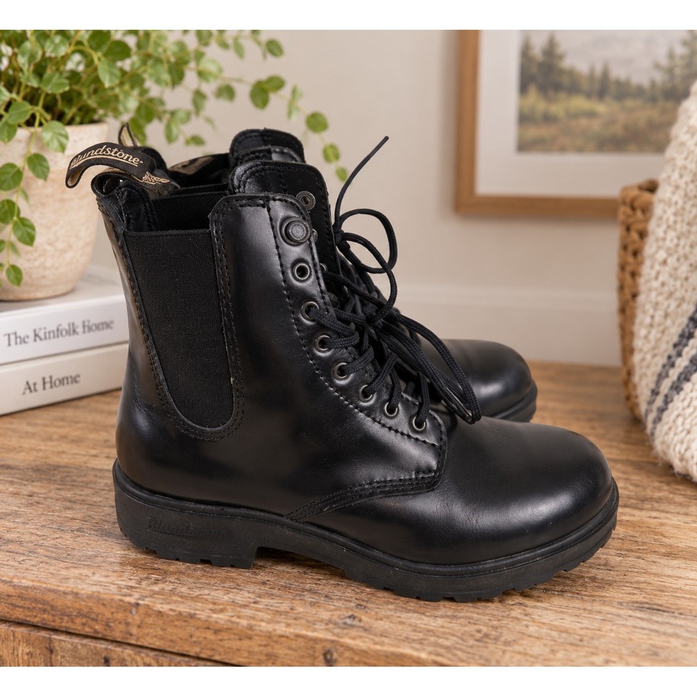 Blundstone Lace Up Gore Boots Black Leather Chelsea Style Women Size 4 Grunge